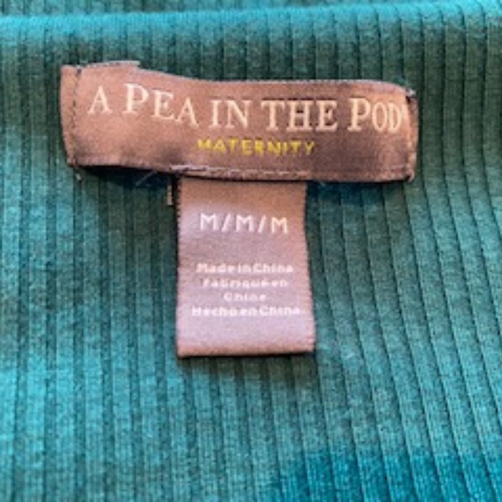 A PEA IN THE POD SZ. M MATERNITY TOP - Picture 4 of 7